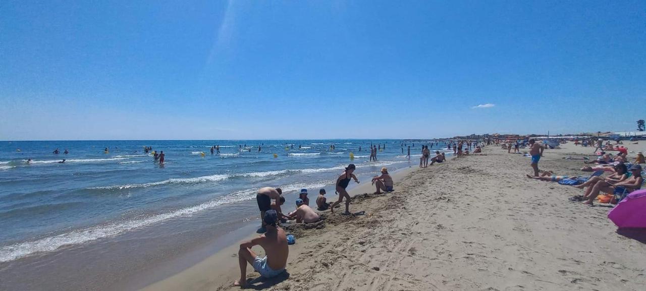 Appartement situé au Cap d'Agde proche plage Extérieur photo